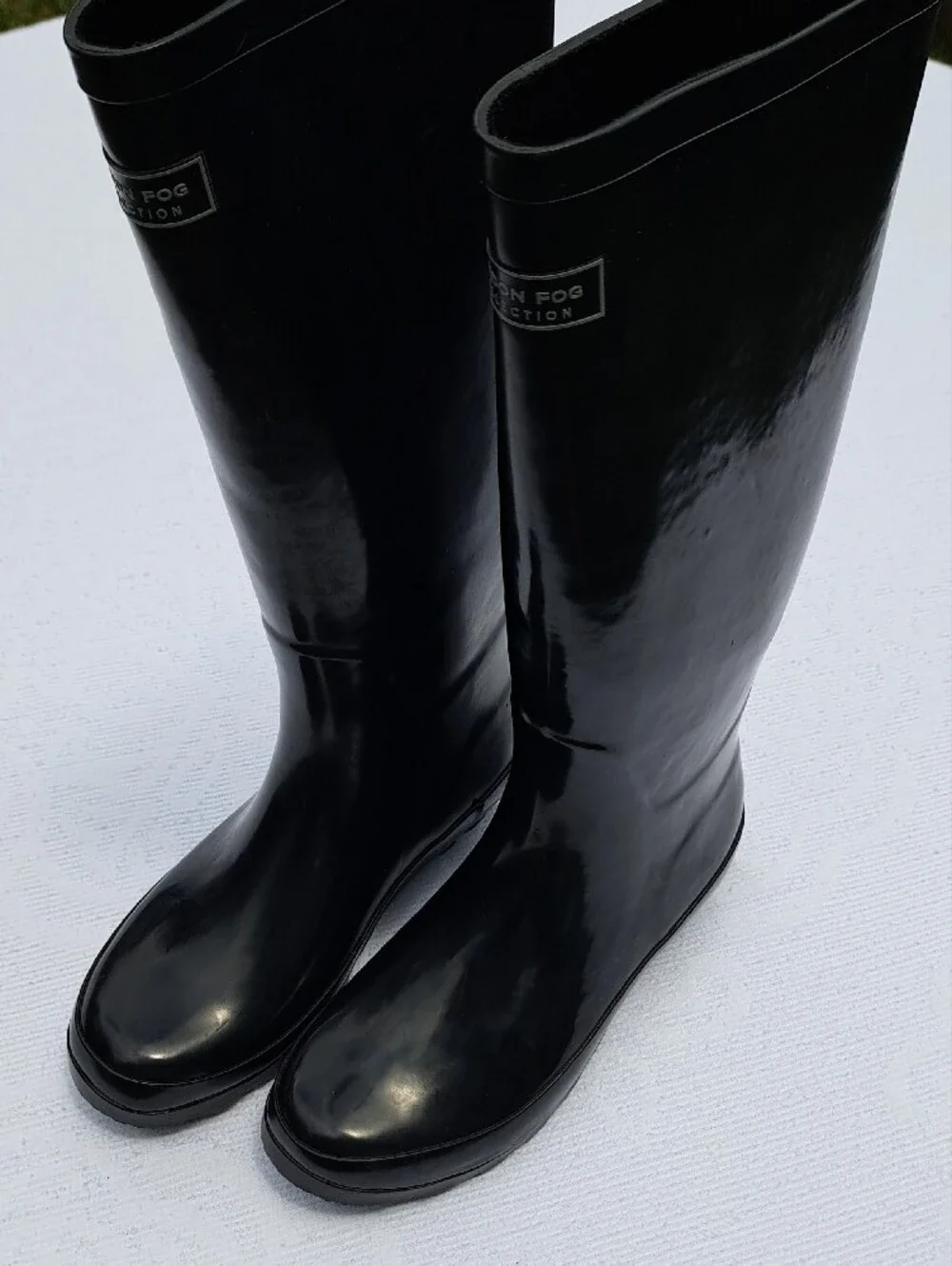 London Fog Black Thames Gloss Rain Boots with White Logo 7 New w/o box